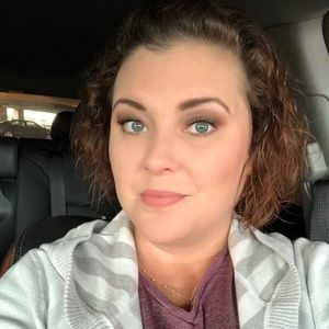 Meet your Posher, Kari